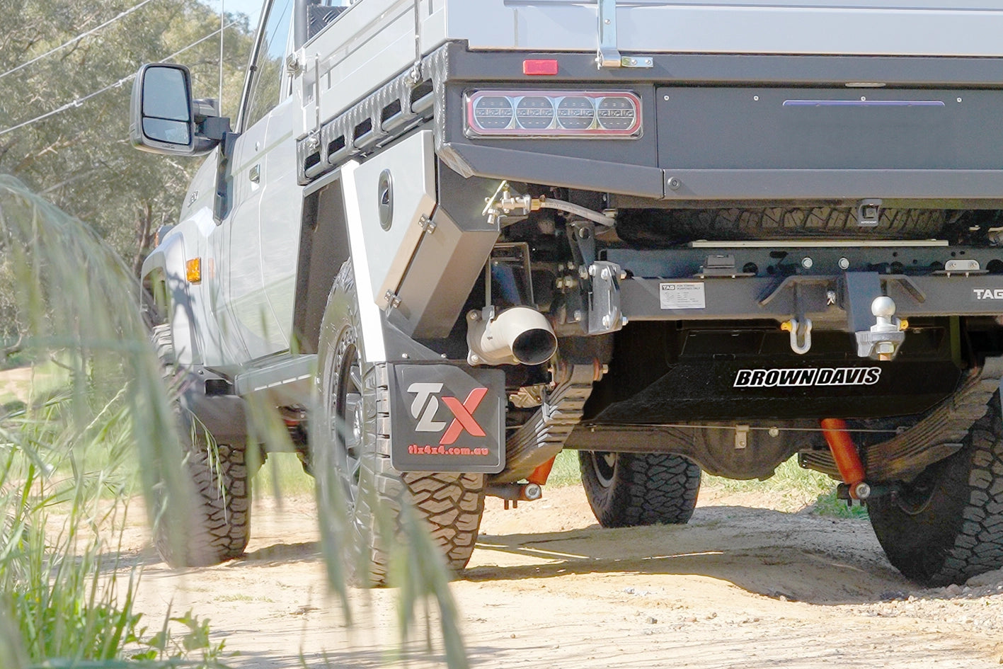 NEW_BROWN_DAVIS_MOBILE_BANNER