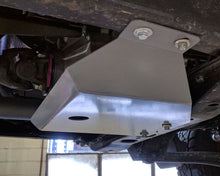 Load image into Gallery viewer, Toyota Landcruiser 79 Series Dual Cab (2012-Present) – Transfer Case Guard - TL Spares
