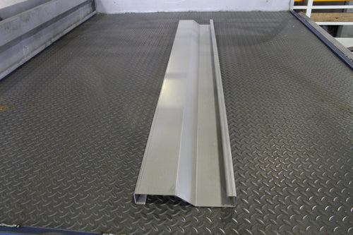 Dropside | Ute Tray Long Pressing